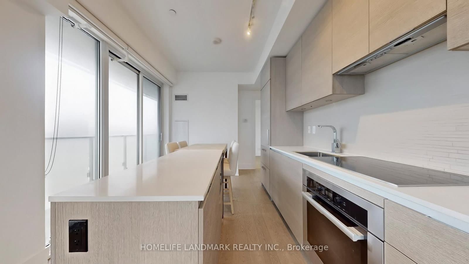 200 Bloor Street W, Unit 2305 thumbnail 17
