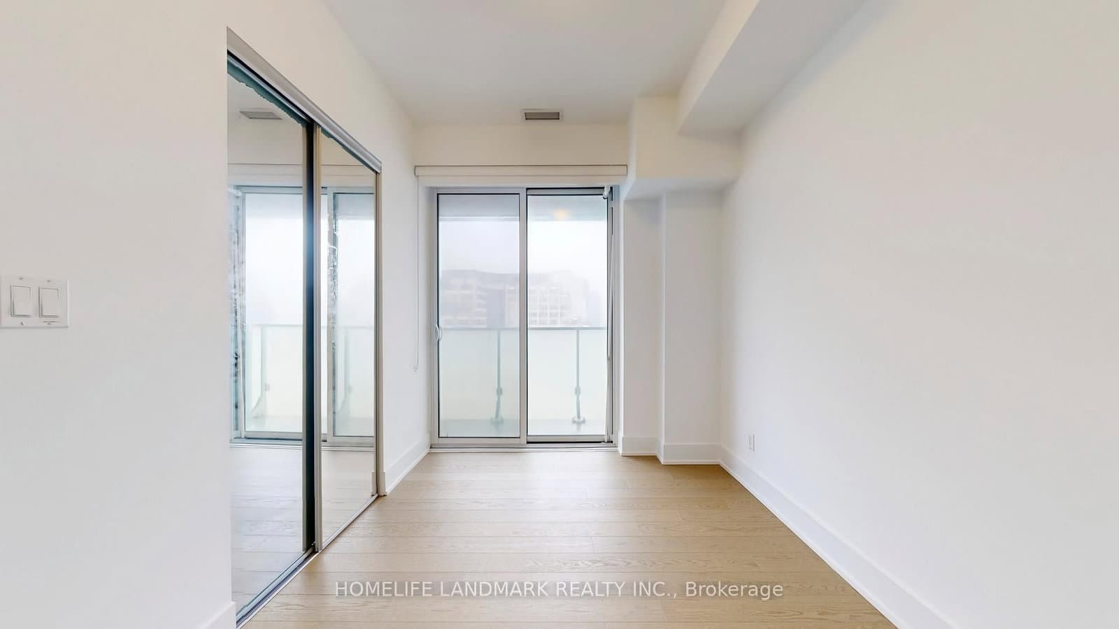 200 Bloor Street W, Unit 2305 thumbnail 20