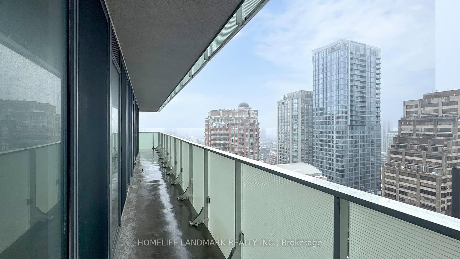 200 Bloor Street W, Unit 2305 thumbnail 33