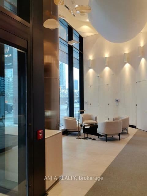 480 Front Street W, Unit 1011 thumbnail 21