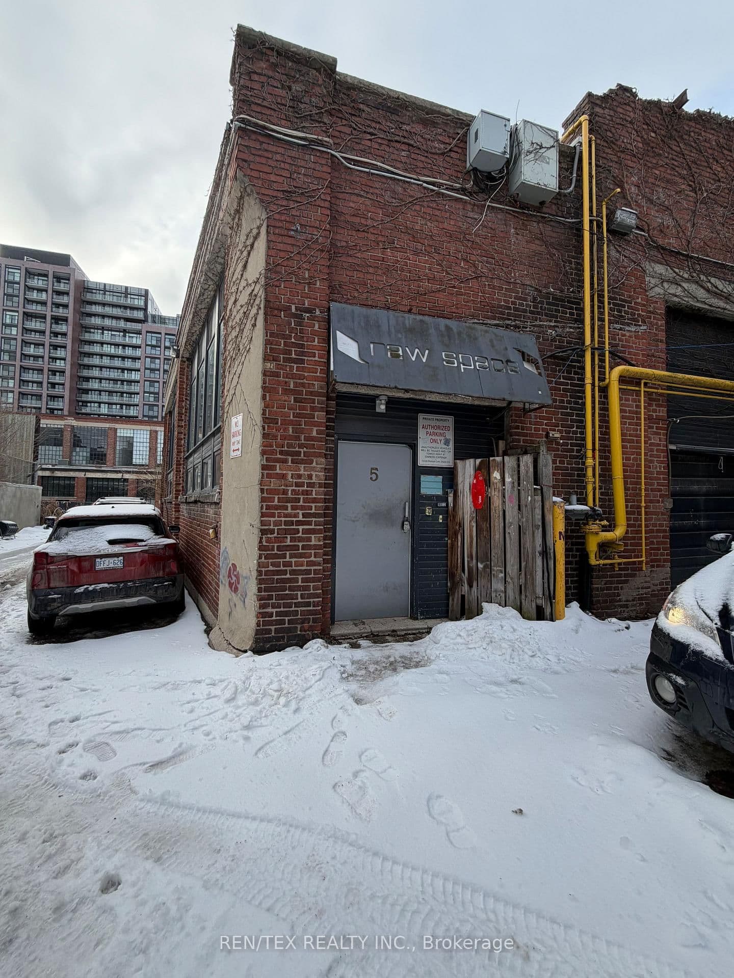 221 Sterling Road E, Unit 05 thumbnail 6