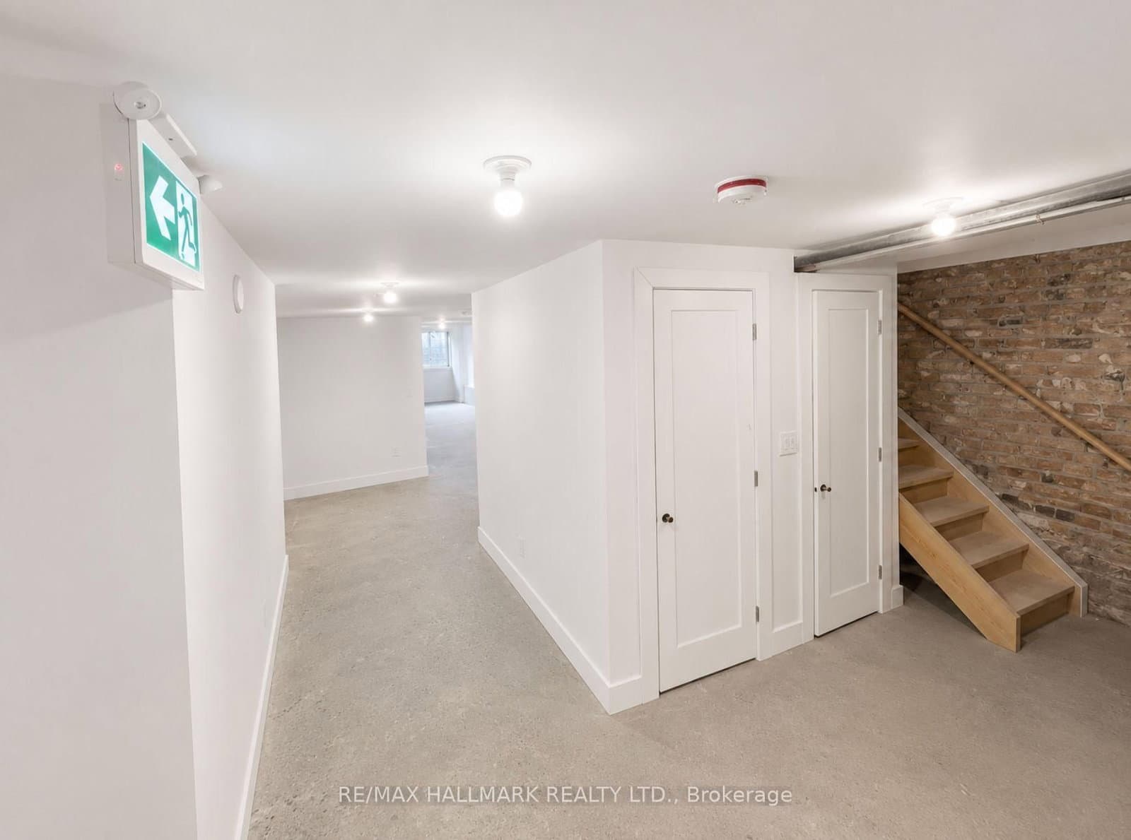 440 Parliament Street, Unit Main & 1/2 Bsmt thumbnail 12