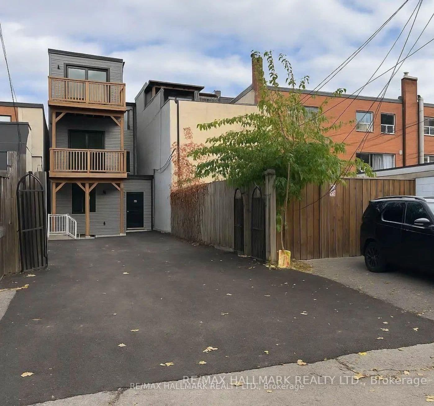 440 Parliament Street, Unit Main & 1/2 Bsmt thumbnail 16