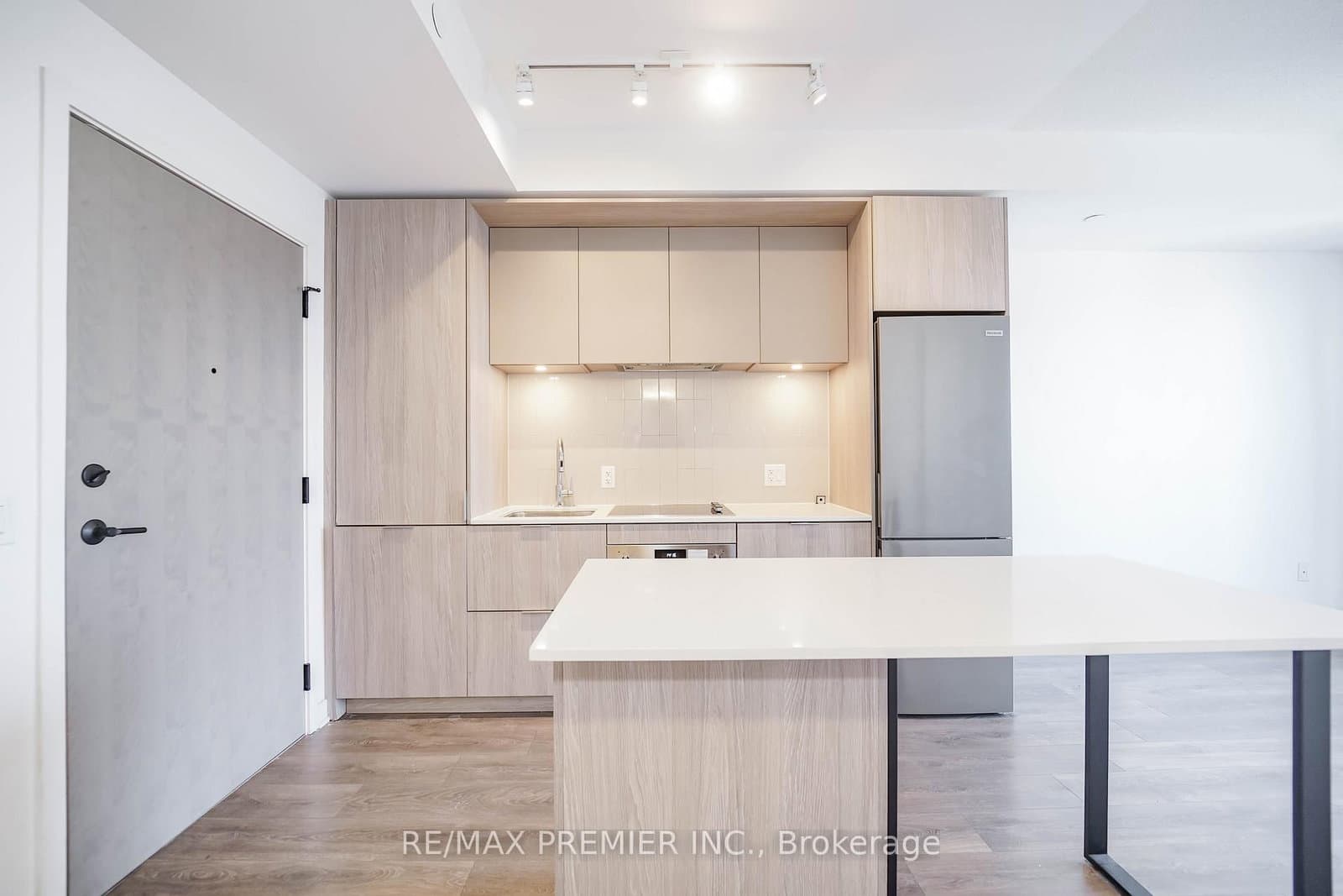 130 River Street, Unit 1309 thumbnail 11