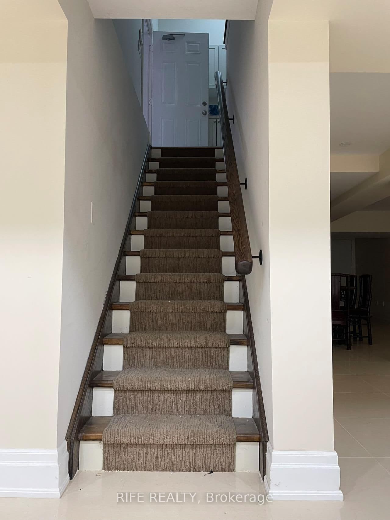 48 Transwell Avenue thumbnail 2