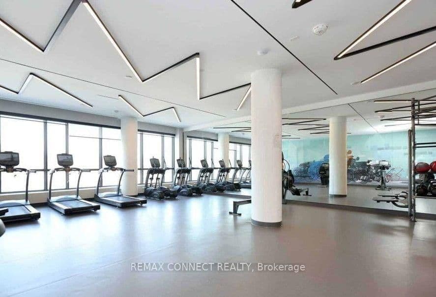 225 Sumach Street, Unit 2301 thumbnail 11