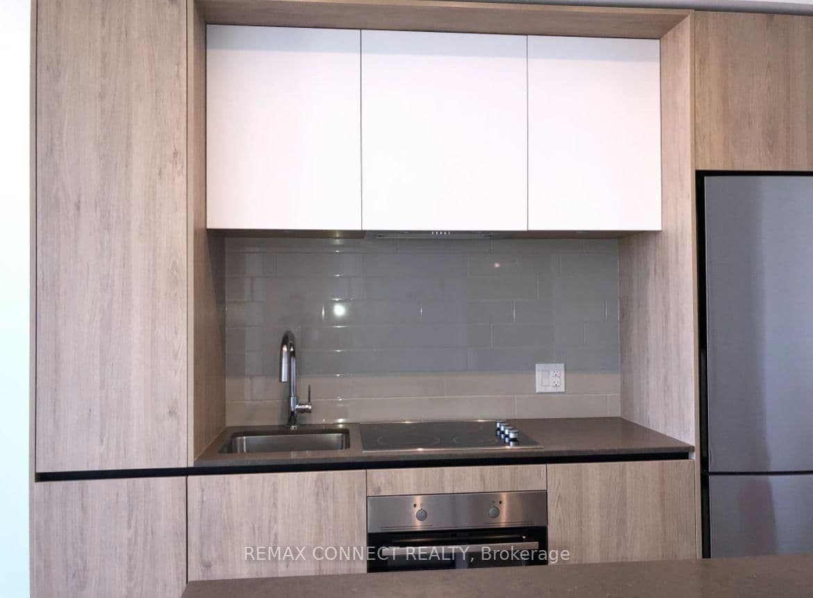 225 Sumach Street, Unit 2301 thumbnail 4