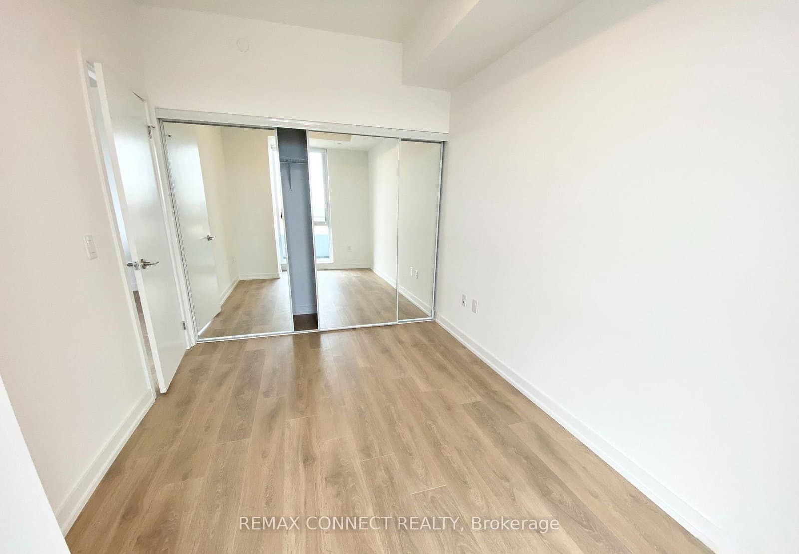 225 Sumach Street, Unit 2301 thumbnail 6