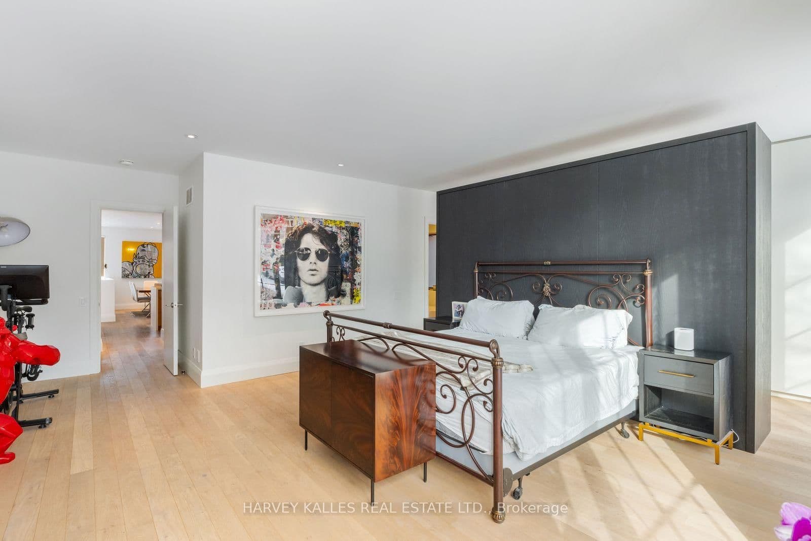 34 Coulson Avenue, Unit B thumbnail 18