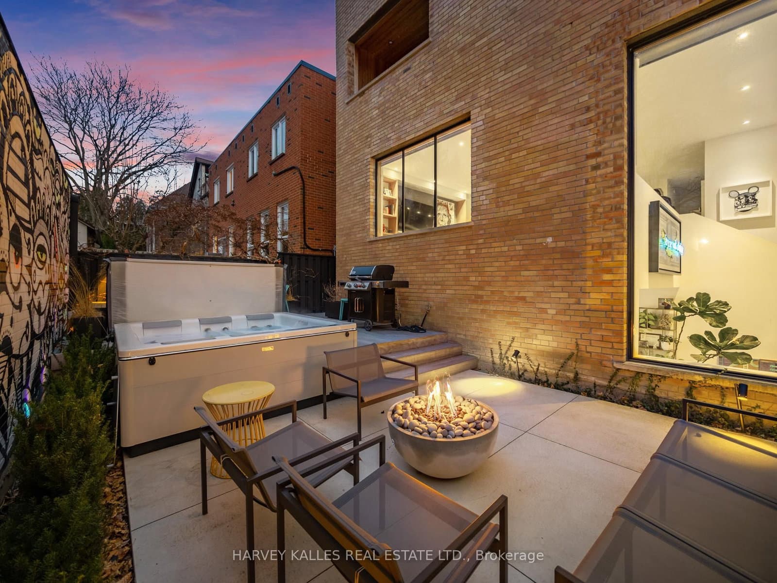 34 Coulson Avenue, Unit B thumbnail 3