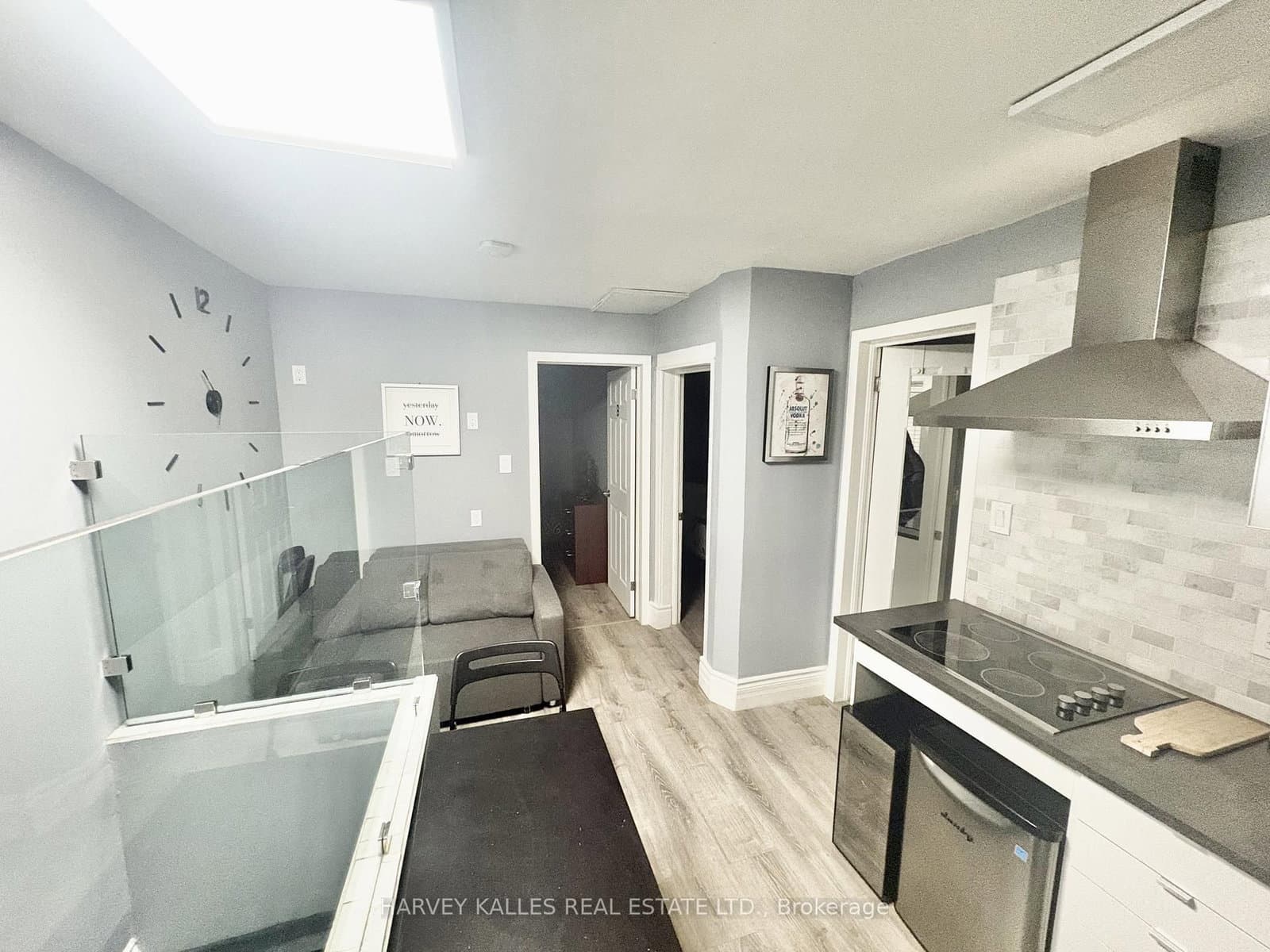 11 Saint Patricks Square, Unit 2 thumbnail 2