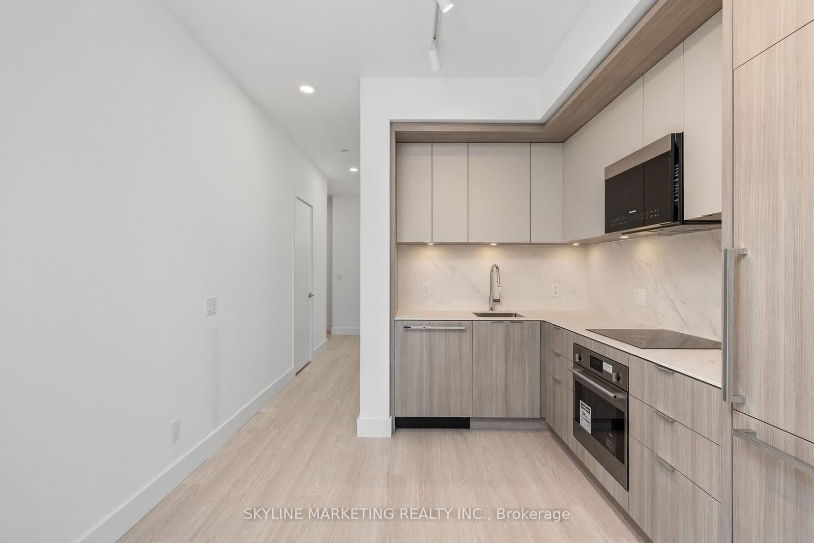 6 Greenbriar Road, Unit 210 thumbnail 6
