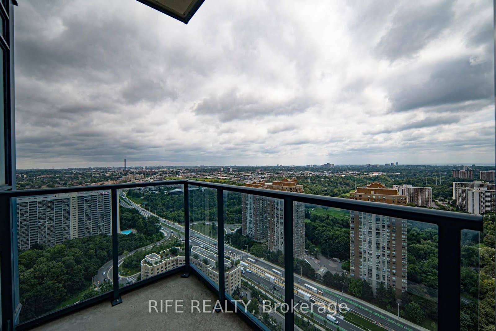 181 Wynford Drive, Unit 3301 thumbnail 12