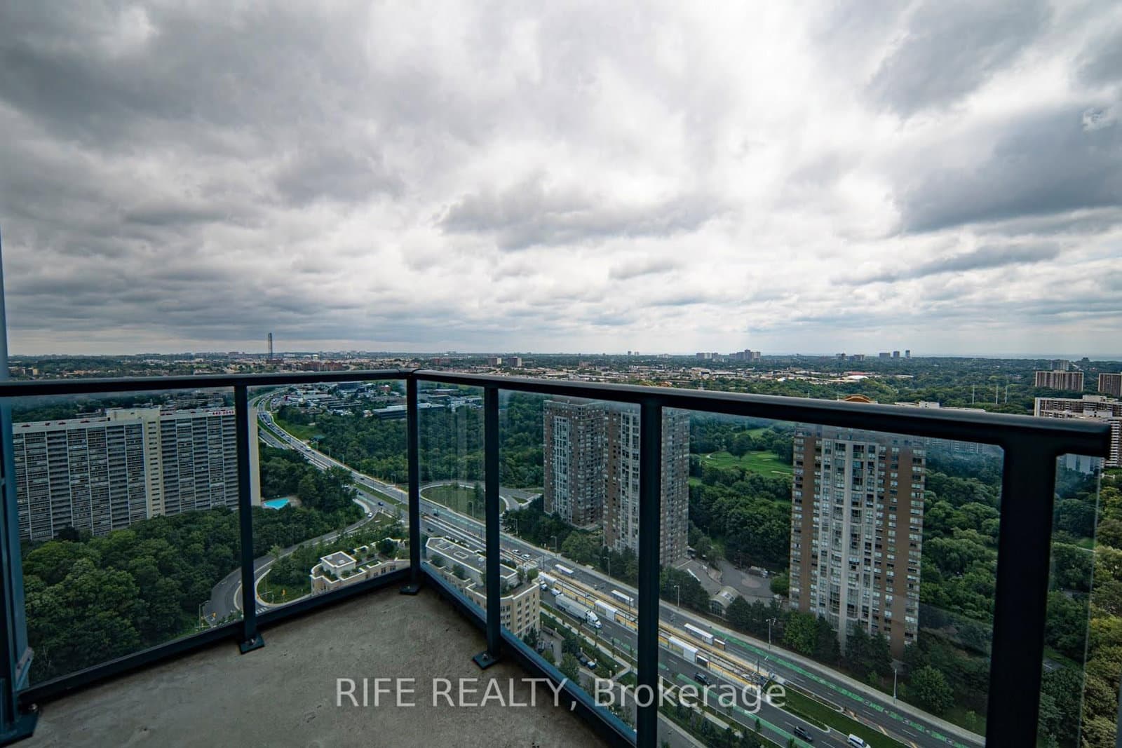 181 Wynford Drive, Unit 3301 thumbnail 6
