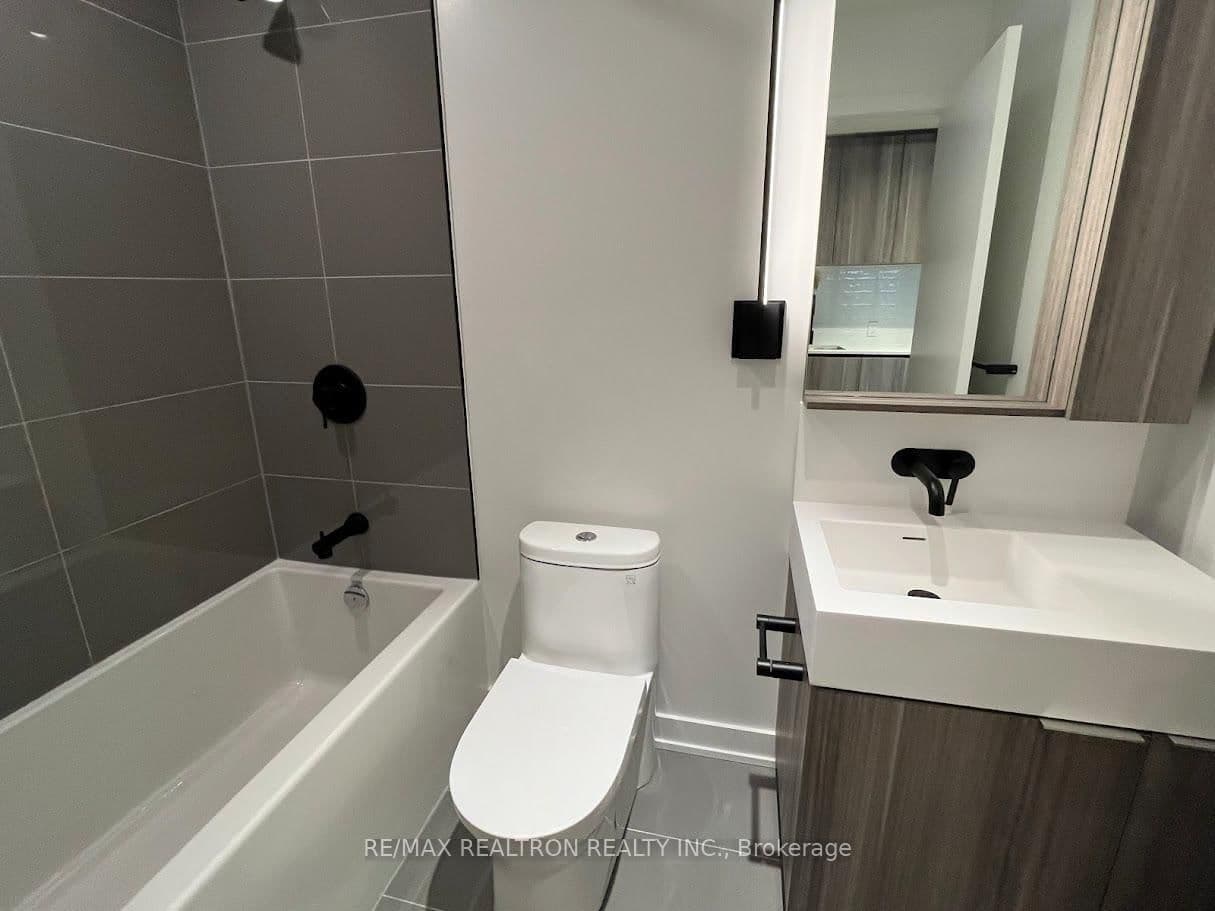 117 Broadway Avenue, Unit 1709 thumbnail 19