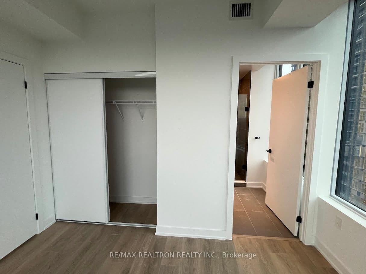 117 Broadway Avenue, Unit 1709 thumbnail 26