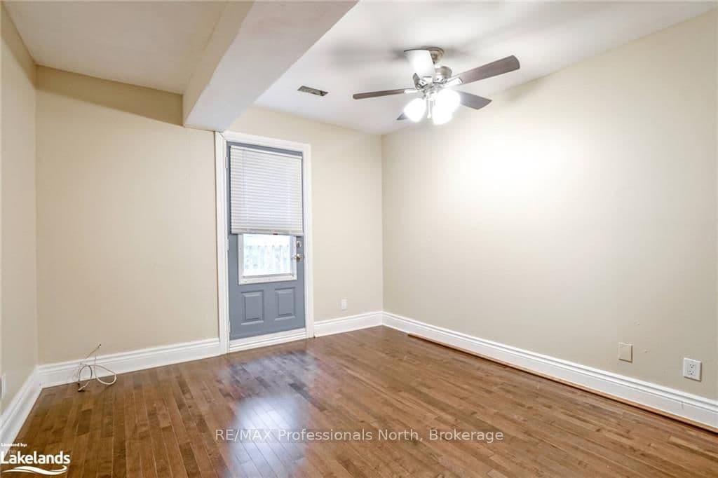 214 Gerrard Street E thumbnail 19