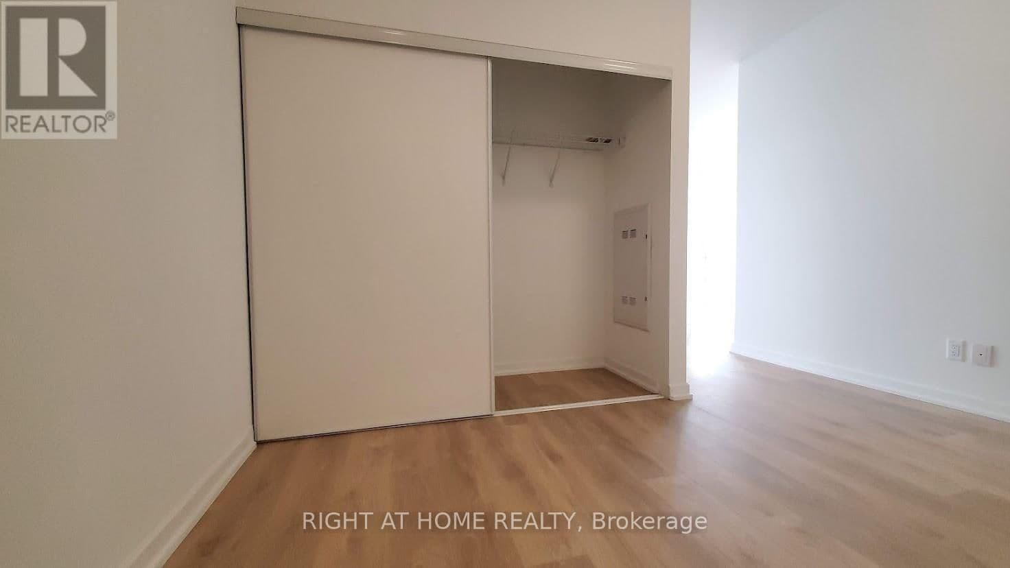 38 Forest Manor Road, Unit 2407 thumbnail 5
