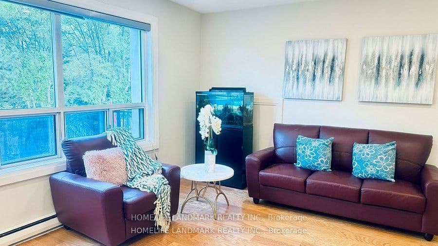 5879 Bathurst Street, Unit 213 thumbnail 5