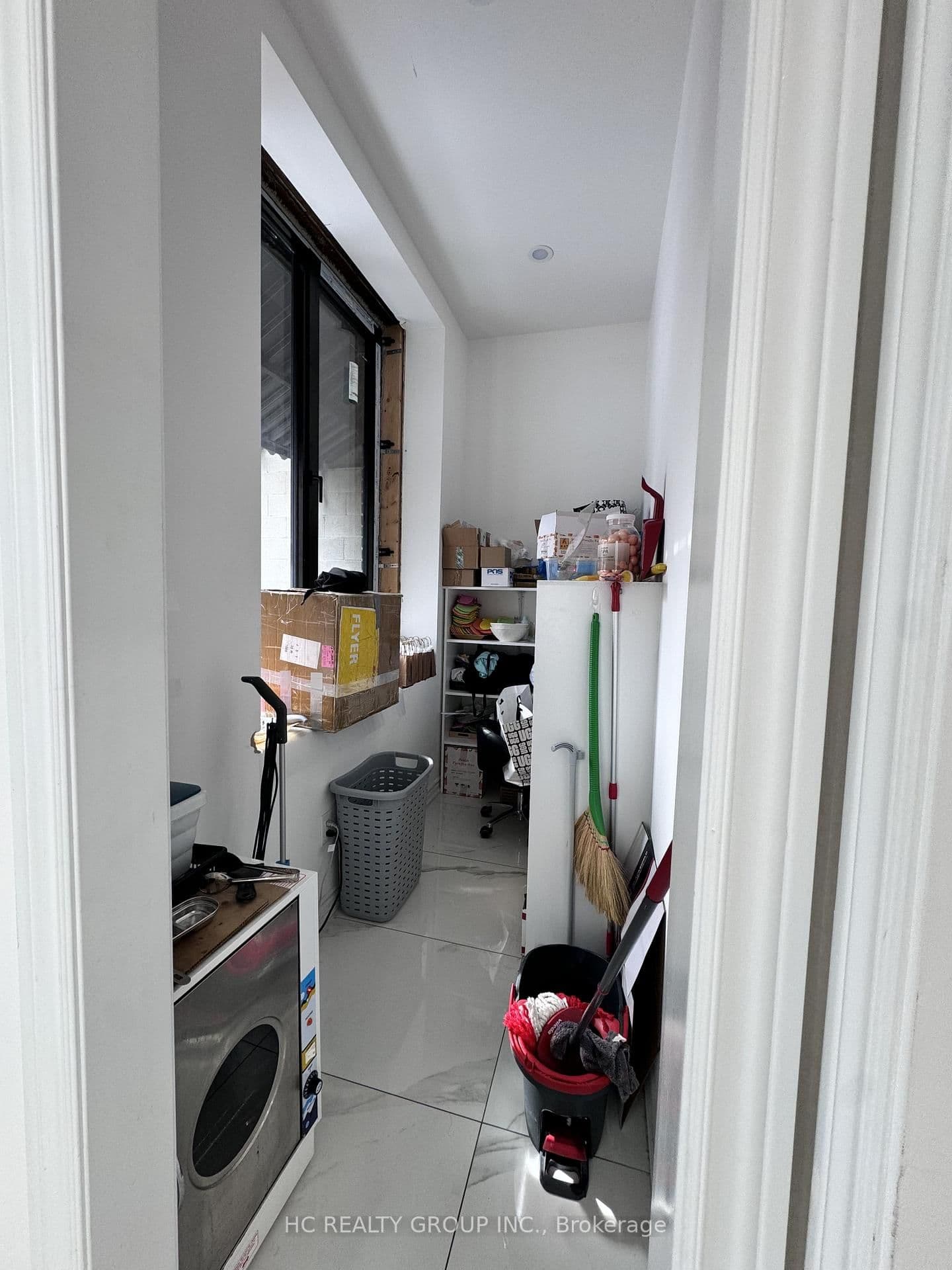 523 Eglington Avenue thumbnail 8