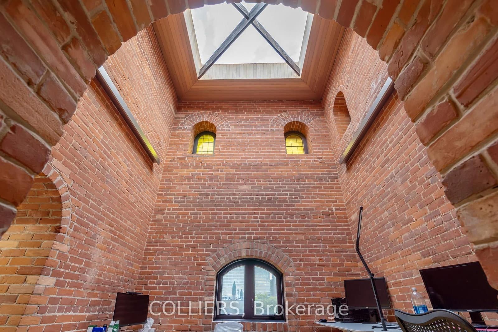 33 Hazelton Avenue thumbnail 9