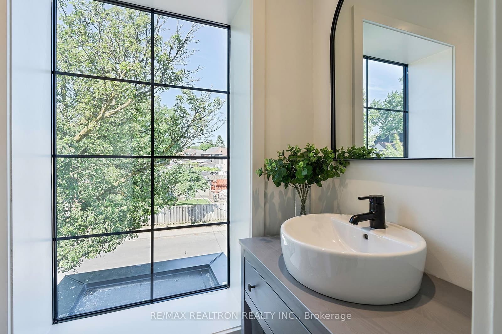 53 Alameda Avenue thumbnail 17