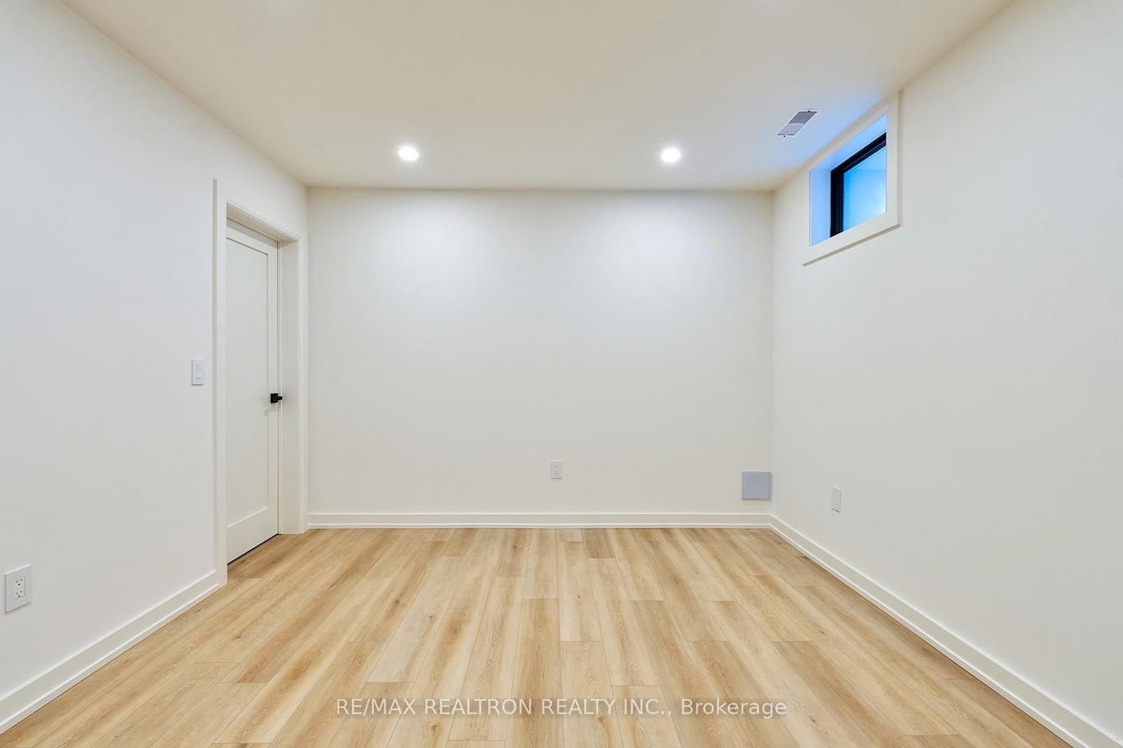53 Alameda Avenue thumbnail 44