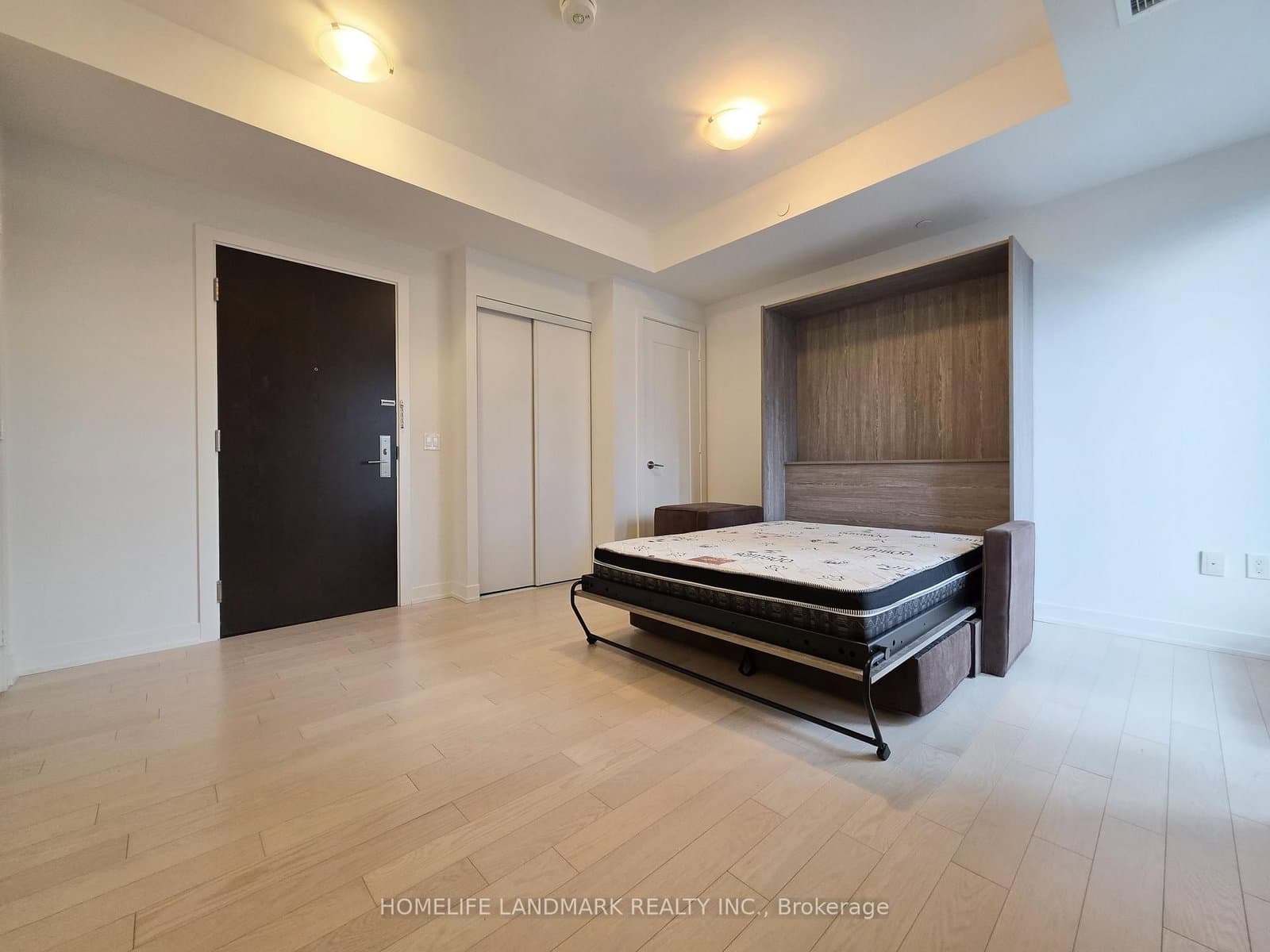 330 Richmond Street W, Unit 605 thumbnail 16