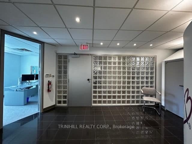 1220 Yonge Street, Unit 201 thumbnail 12