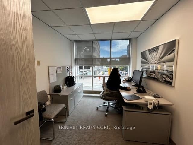 1220 Yonge Street, Unit 201 thumbnail 4