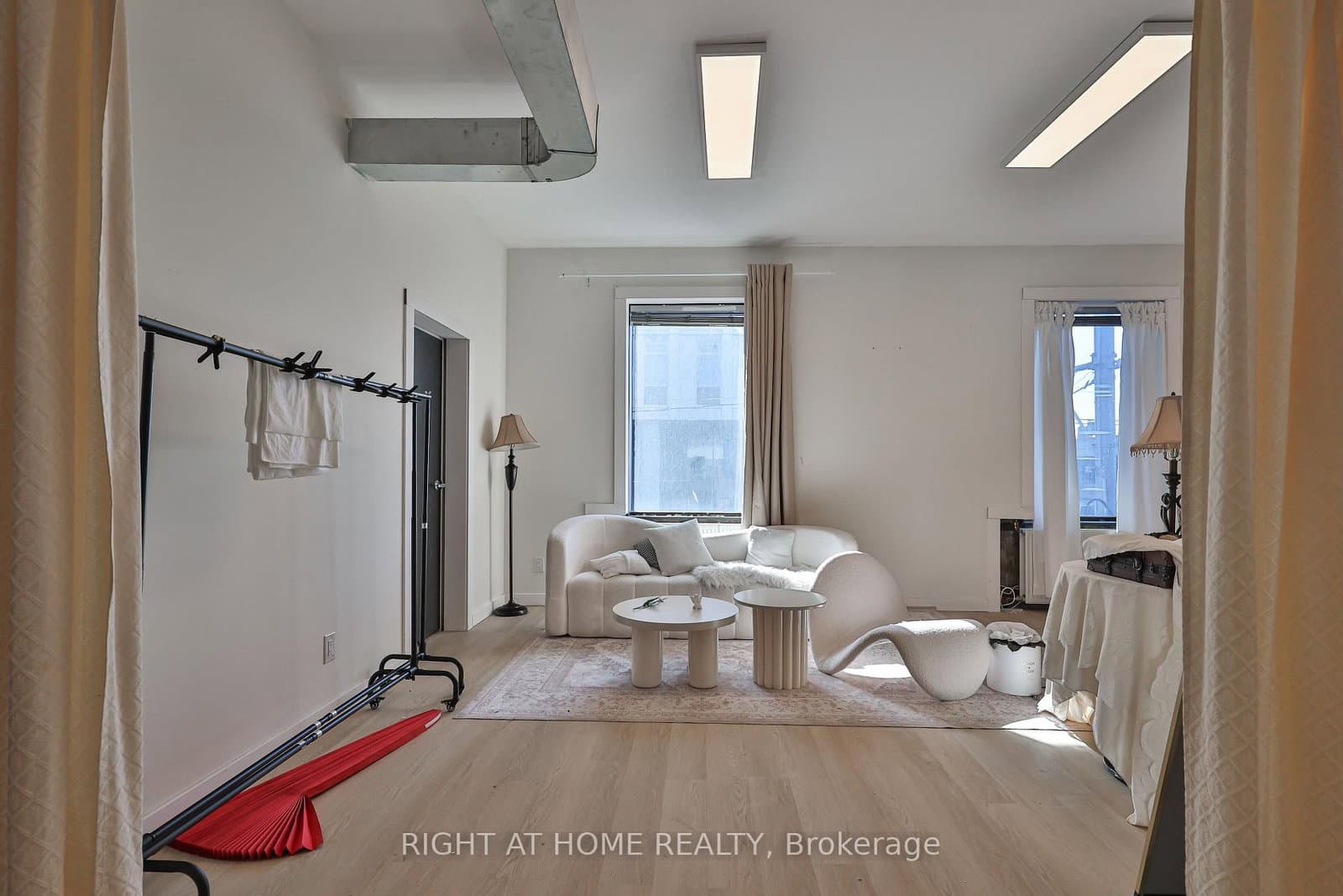 565 Bloor Street W, Unit Second Floor thumbnail 10