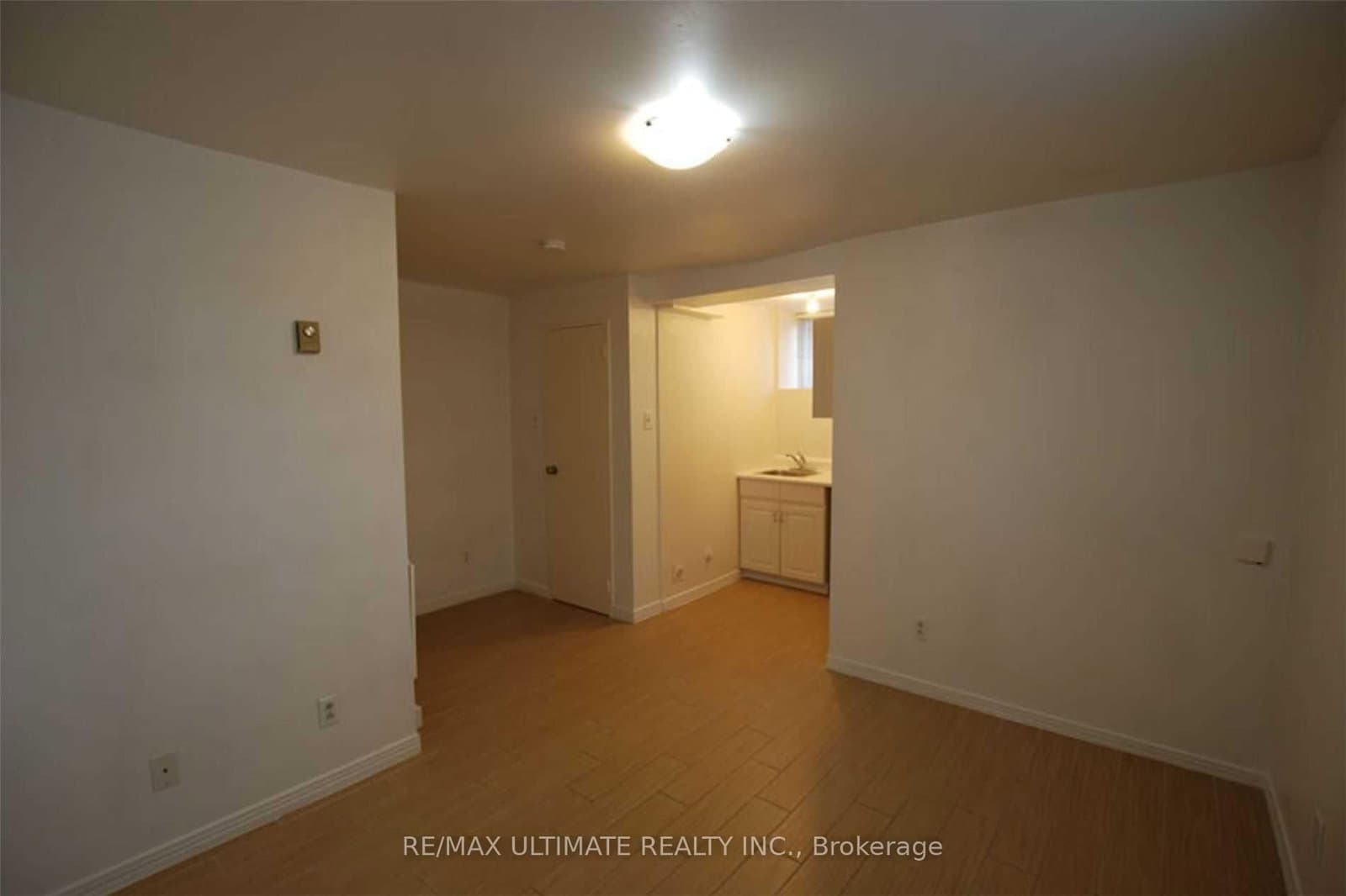 93 Spadina Road thumbnail 14