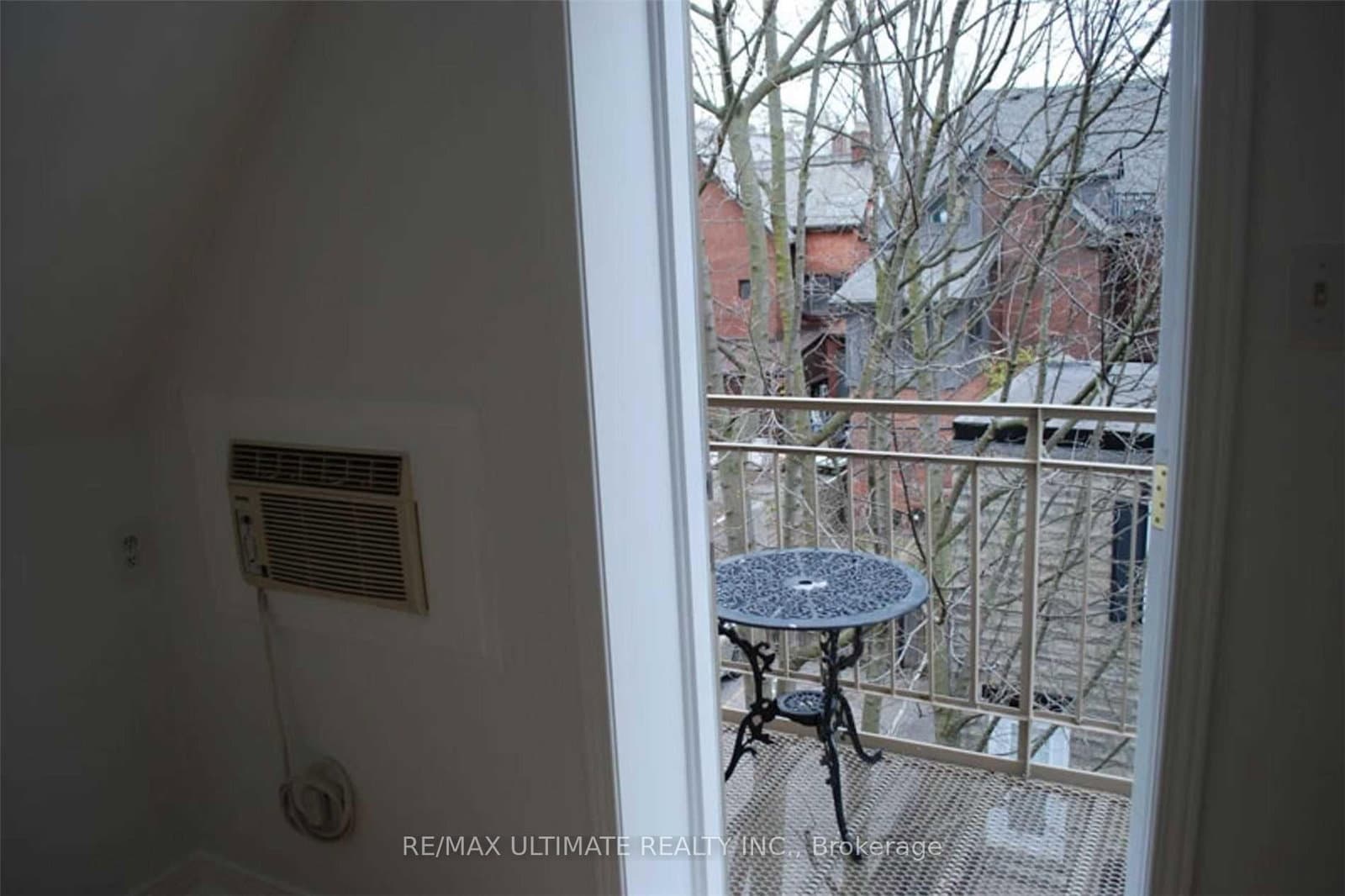 93 Spadina Road thumbnail 35