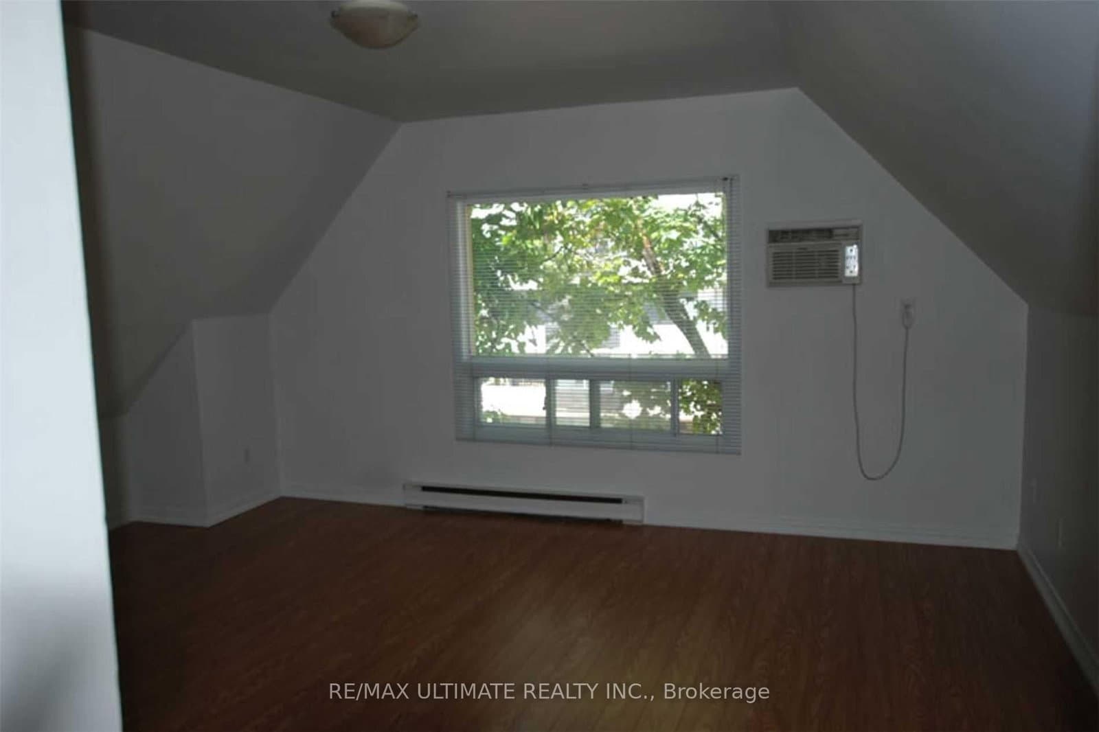 93 Spadina Road thumbnail 34