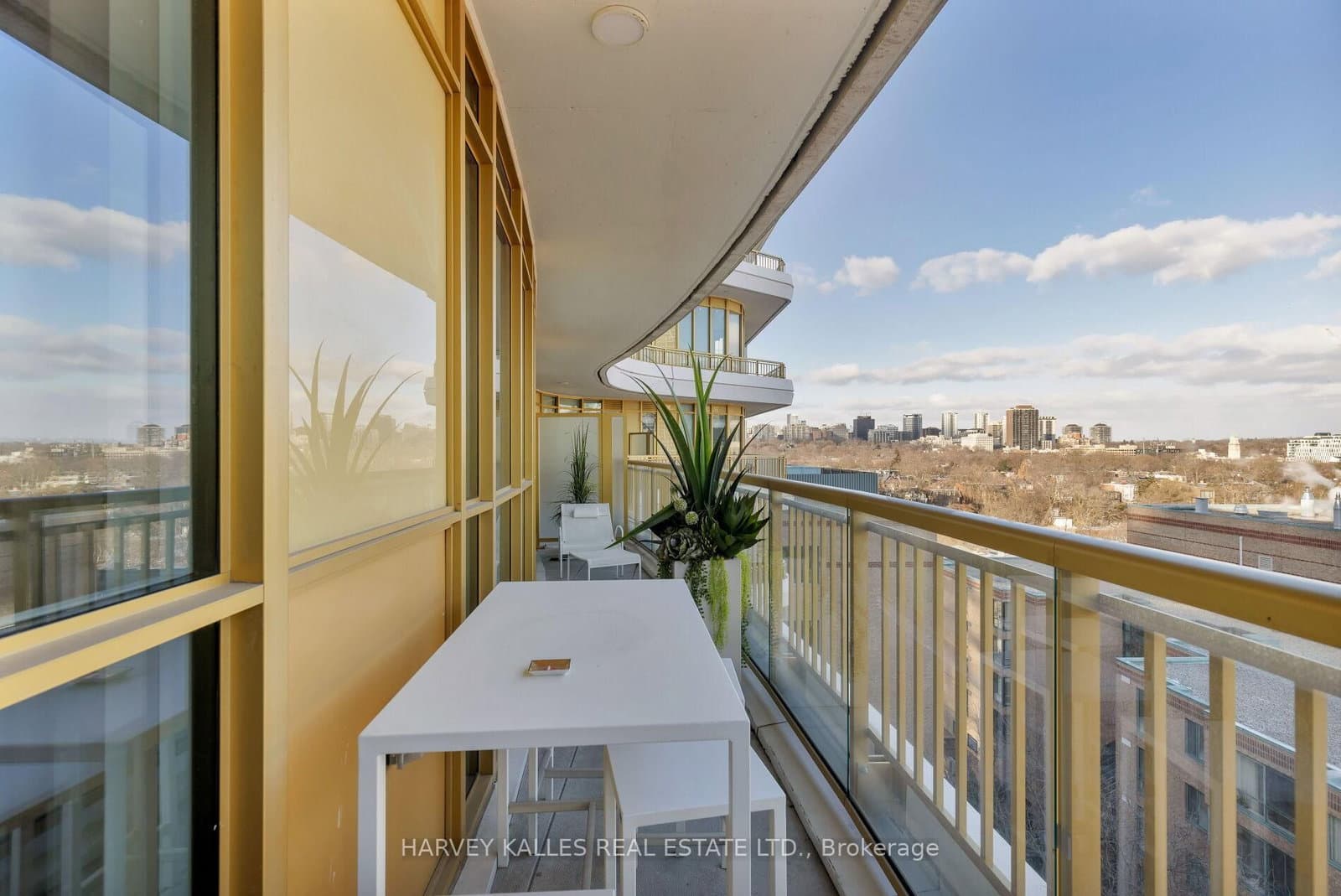 151 Avenue Road, Unit 805 thumbnail 11