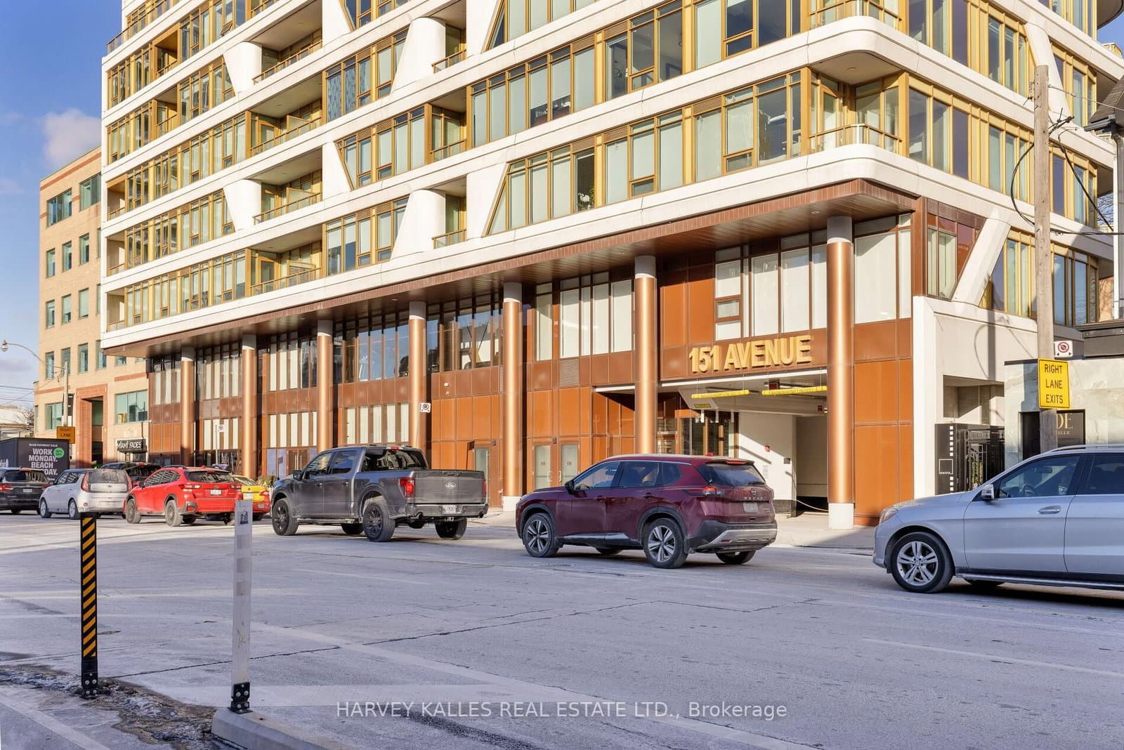 151 Avenue Road, Unit 805 thumbnail 2