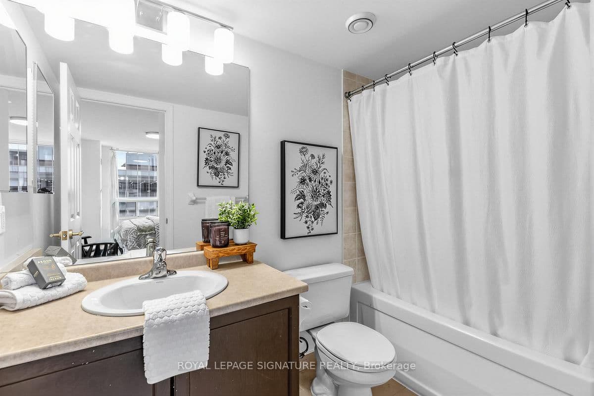 30 Grand Trunk Crescent, Unit 3906 thumbnail 14