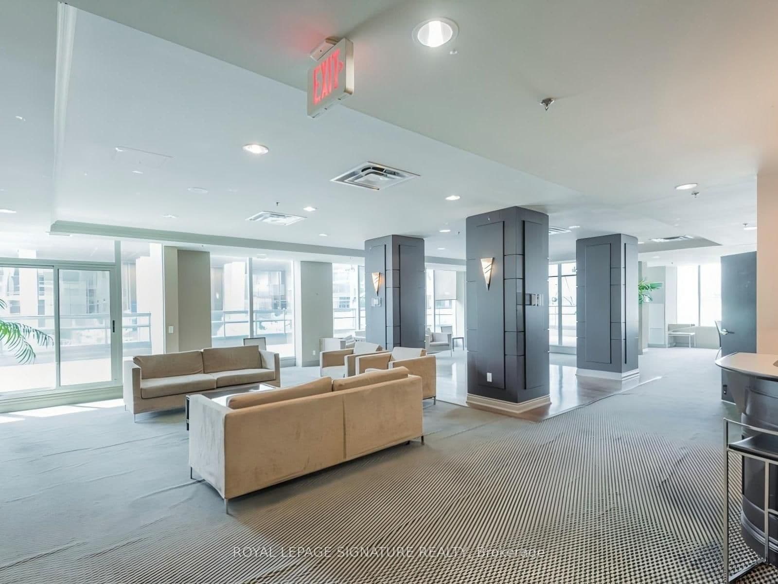 30 Grand Trunk Crescent, Unit 3906 thumbnail 20