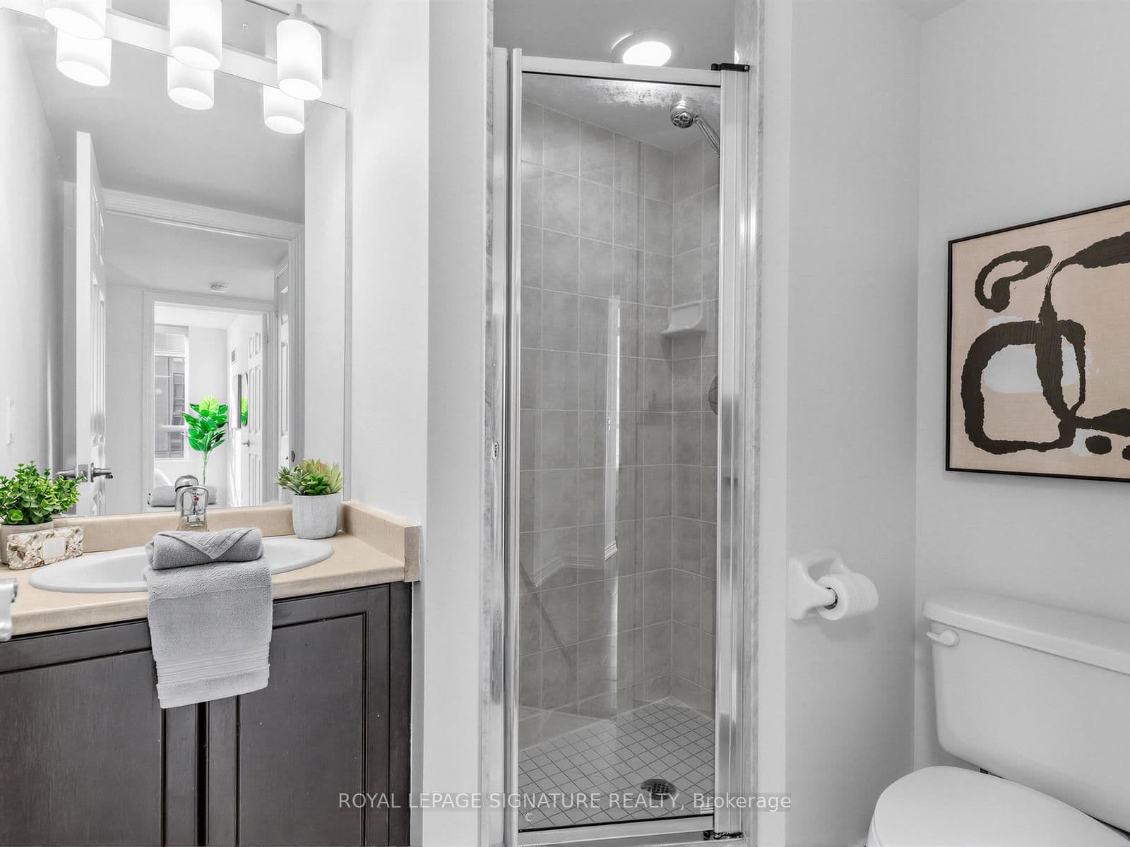 30 Grand Trunk Crescent, Unit 3906 thumbnail 5