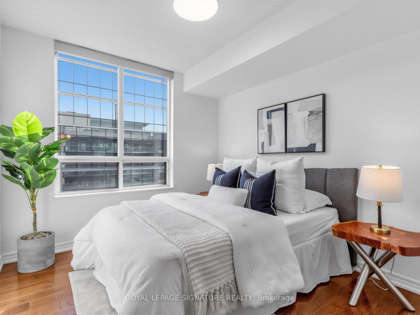 30 Grand Trunk Crescent, Unit 3906 thumbnail 6