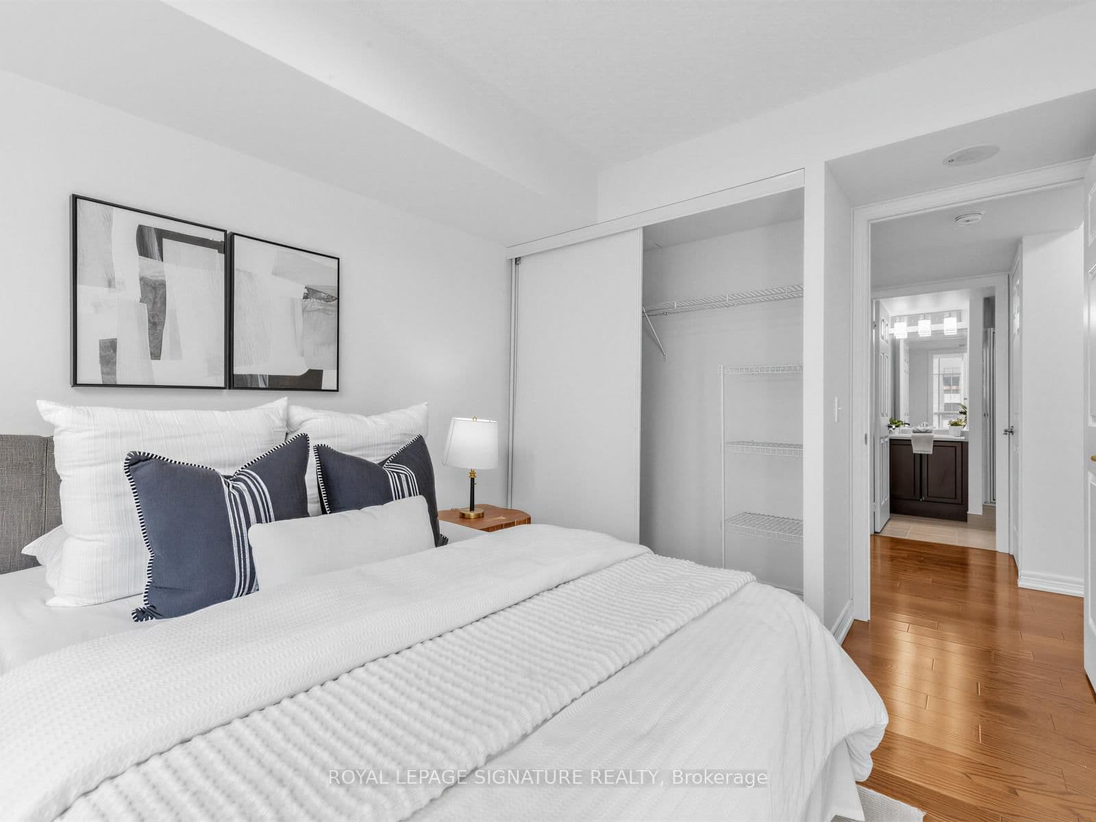 30 Grand Trunk Crescent, Unit 3906 thumbnail 7