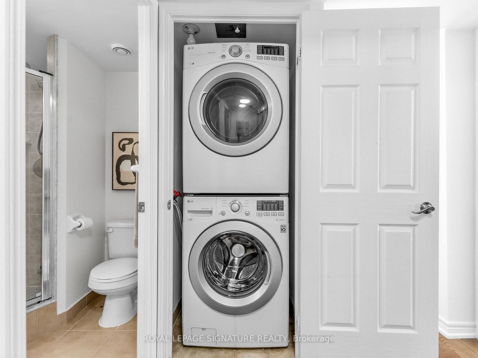 30 Grand Trunk Crescent, Unit 3906 thumbnail 8