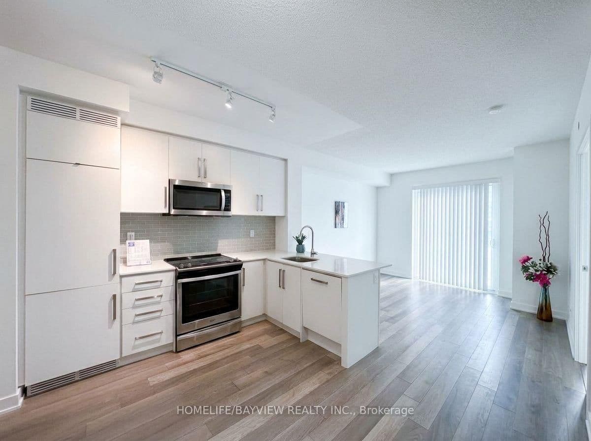 5180 Yonge Street, Unit 912 thumbnail 2