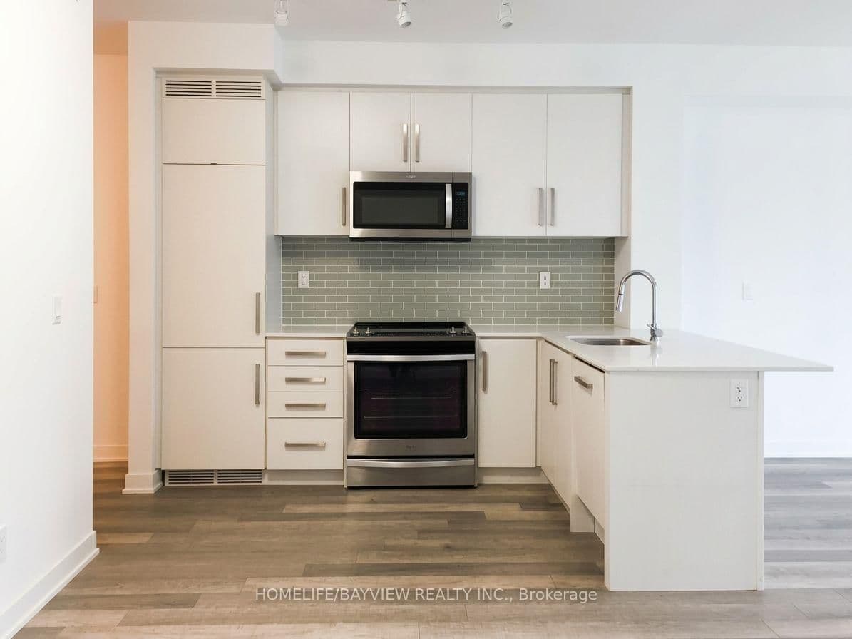 5180 Yonge Street, Unit 912 thumbnail 4