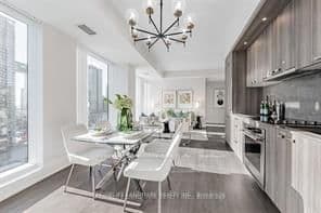 480 Front Street W, Unit 914 thumbnail 3