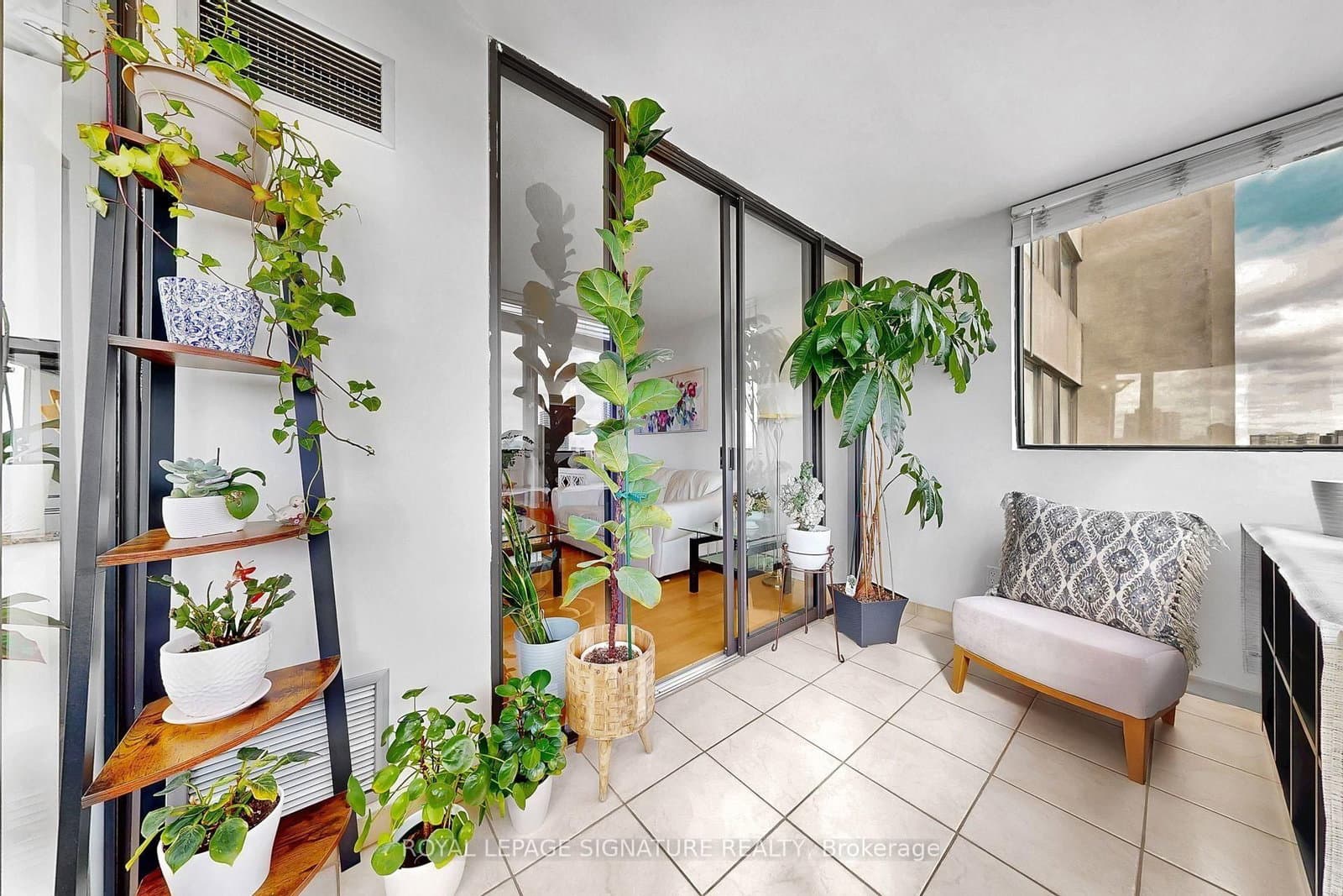 133 Torresdale Avenue, Unit 902 thumbnail 6