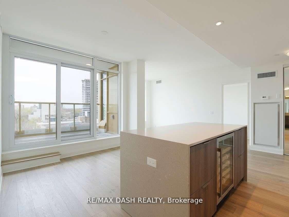151 AVENUE Road, Unit 602 thumbnail 8