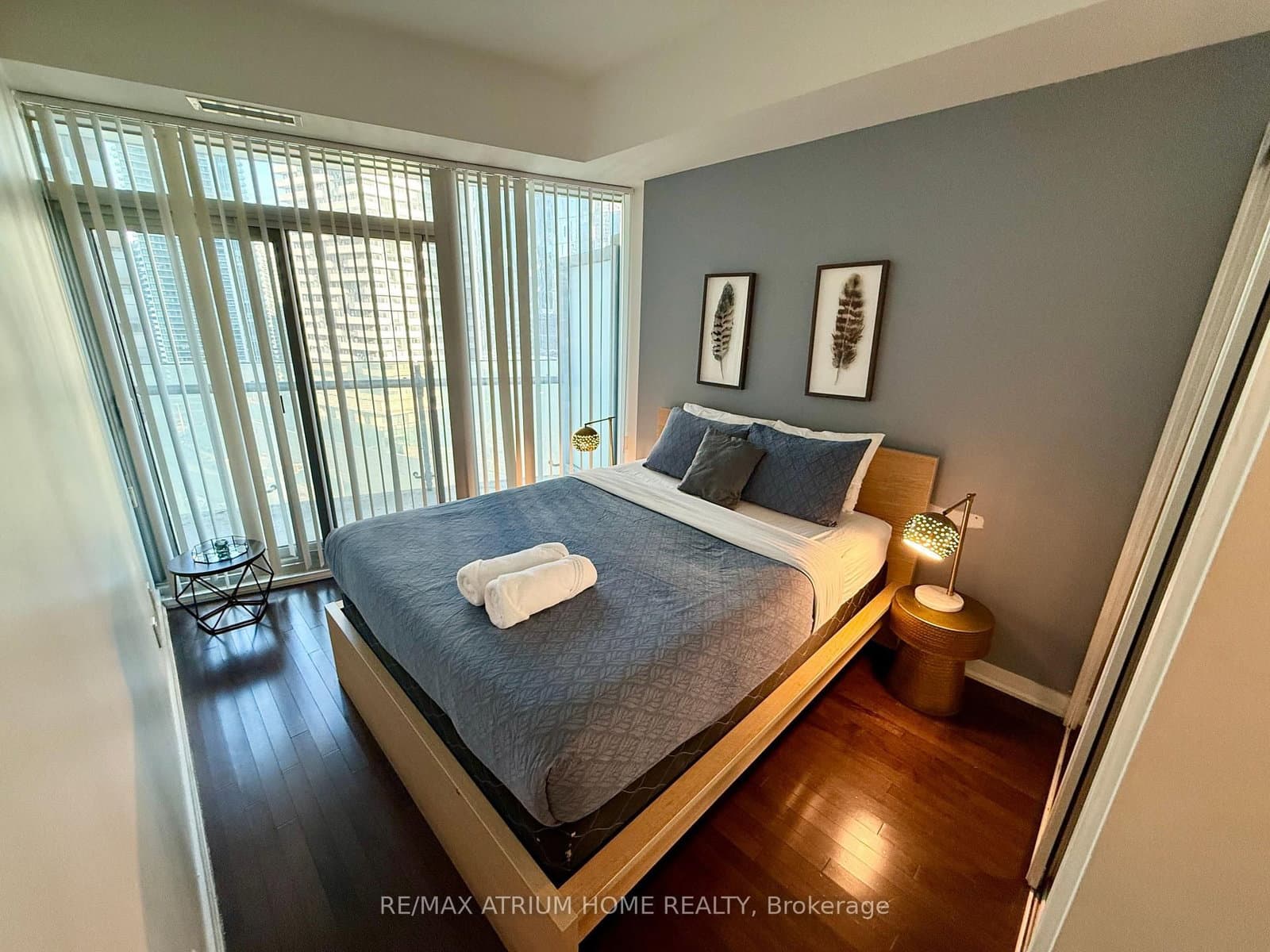 14 York Street, Unit 1501 thumbnail 8