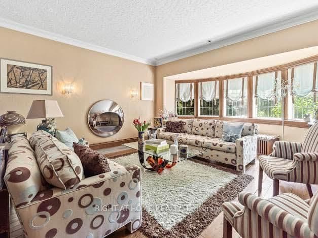 287 RUSSELL HILL Road thumbnail 15
