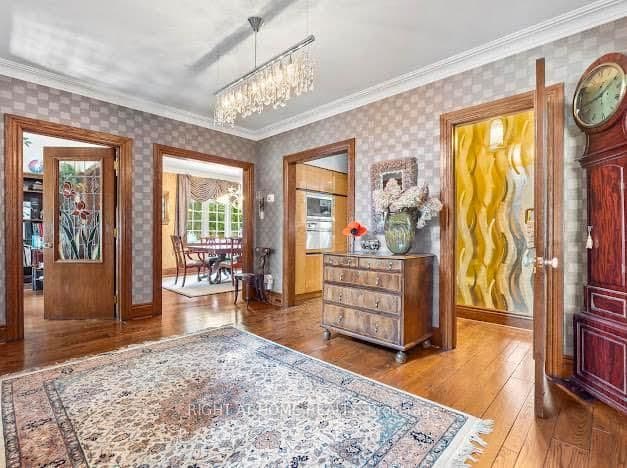 287 RUSSELL HILL Road thumbnail 18